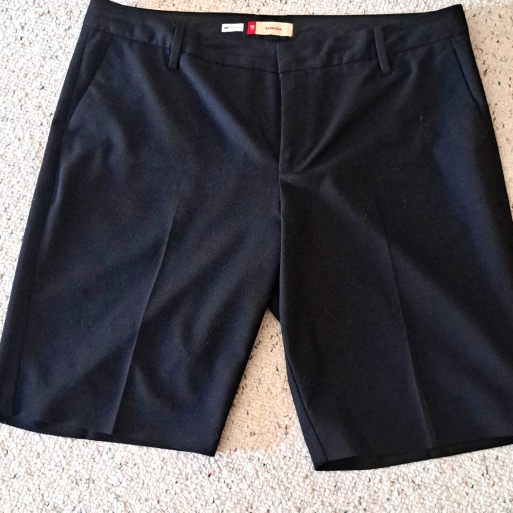 Gap bermuda shorts